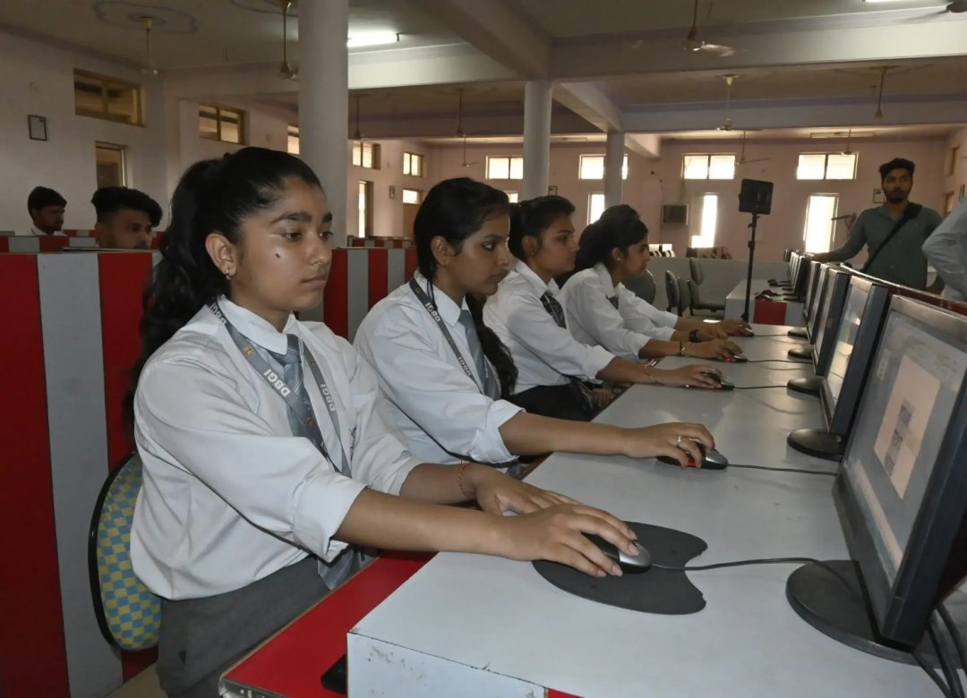 Diploma In Computer Science & Engg